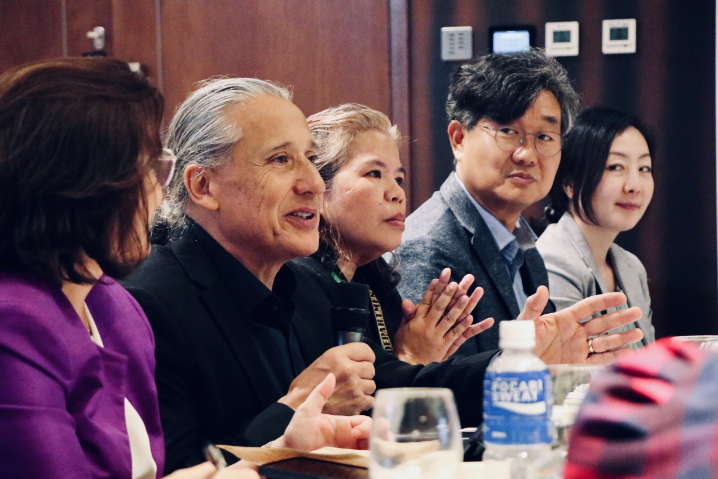 UN Philippines Resident Coordinator talking with the key partners of JPARAP