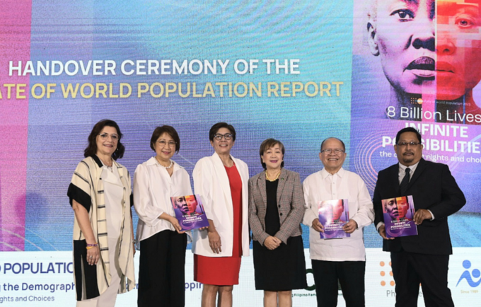 Handover of UNFPA State of World Population Report 2023
