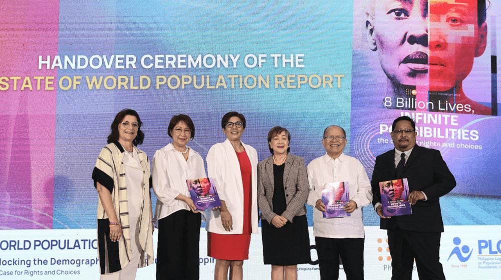 Handover of UNFPA State of World Population Report 2023