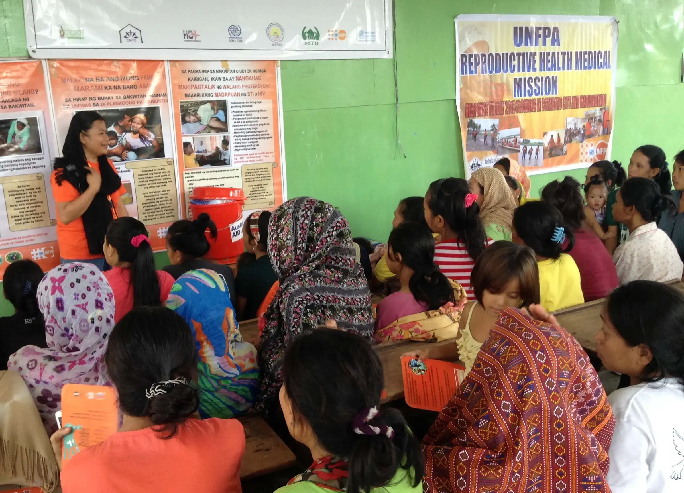 Flood Evacuees Get Assistance from UNFPA